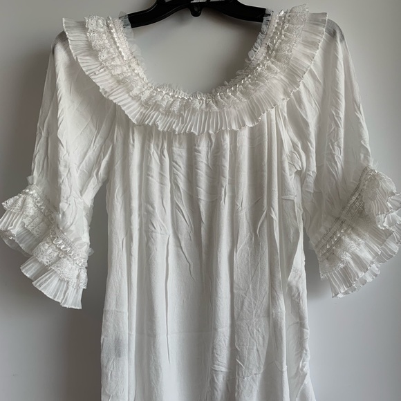 POL Tops - White Ruffled Off the Shoulder Top